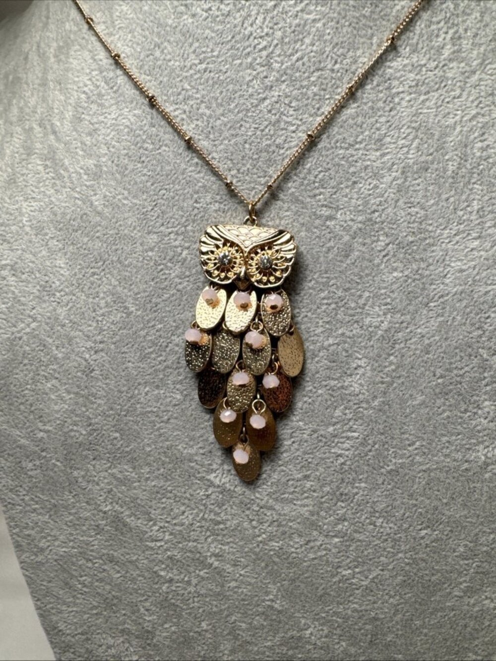 Charming Charlie Gold Tone Owl Pendant Necklace Long Dangle Pink Bead Statement